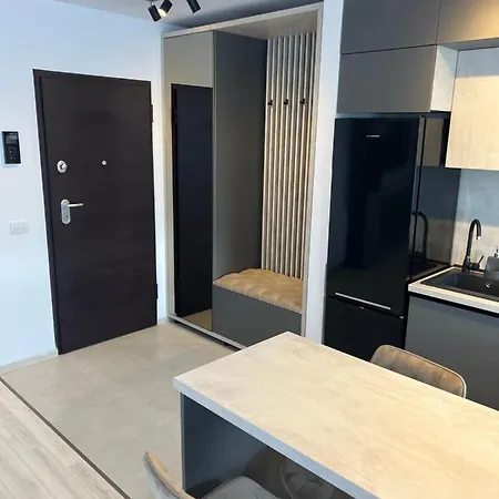 Top Studio-2